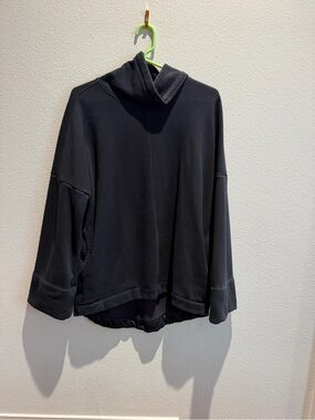 Athleta Women’s  Black Turtleneck Pullover Tunic Sweater